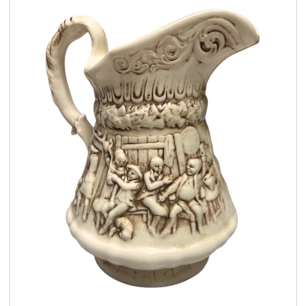 The Witches' Pursuit Ceramic Water Pitcher Rare Pub Tam‎ O' Shanter